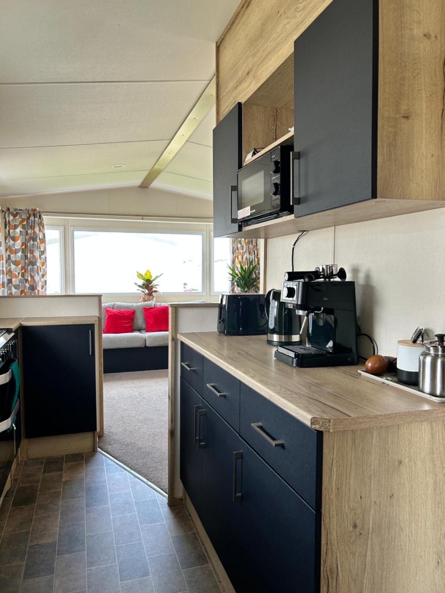 Verbjam 6 Berth Caravan Holiday St Osyth Clacton-On-Sea Exterior photo